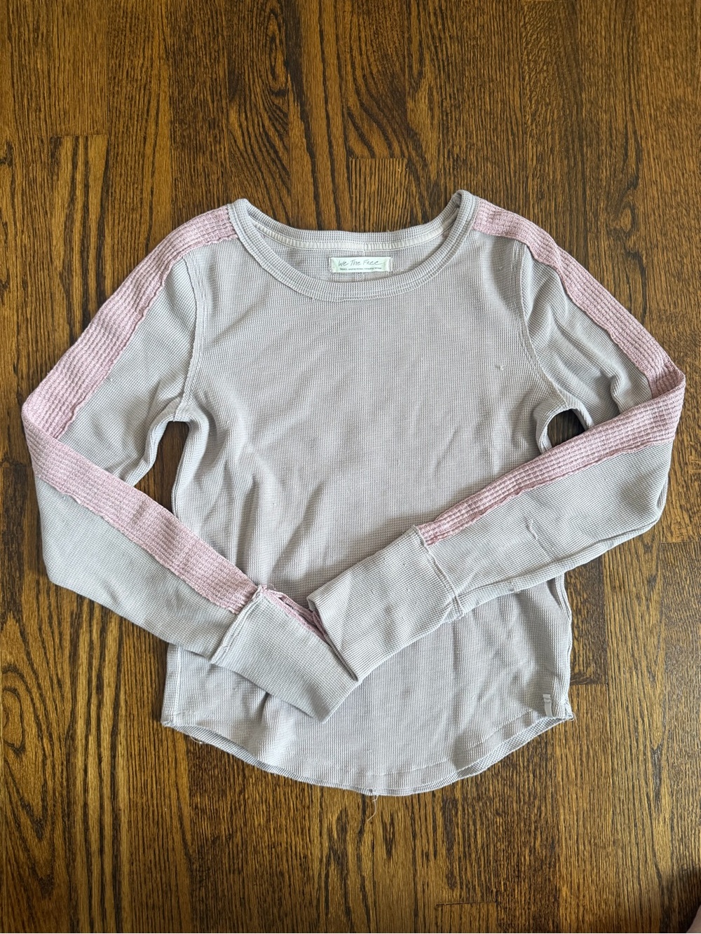 We The Free Long-Sleeve Thermal Top in Light Gray with Pink Shoulder Stripes